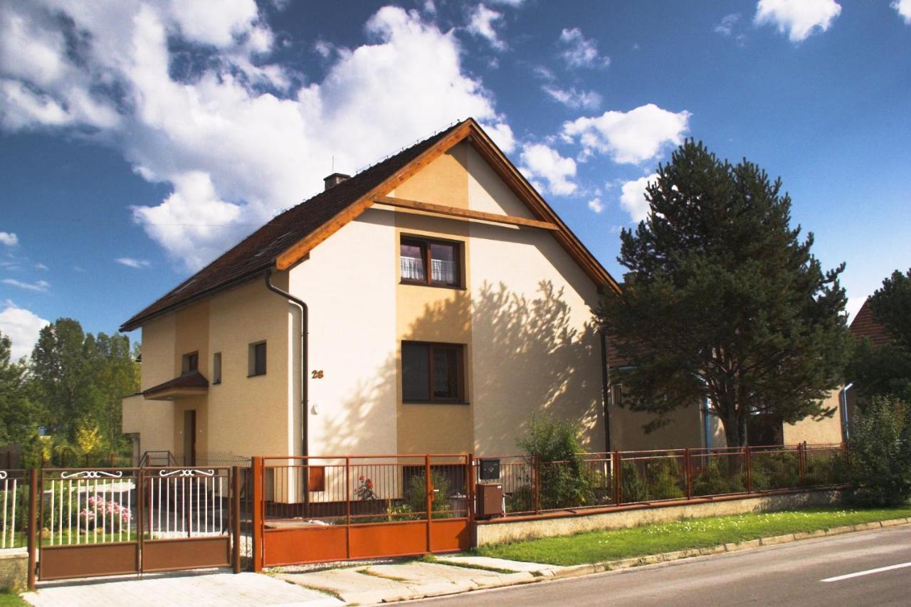 Apartments Iris Liptovský Mikuláš Esterno foto